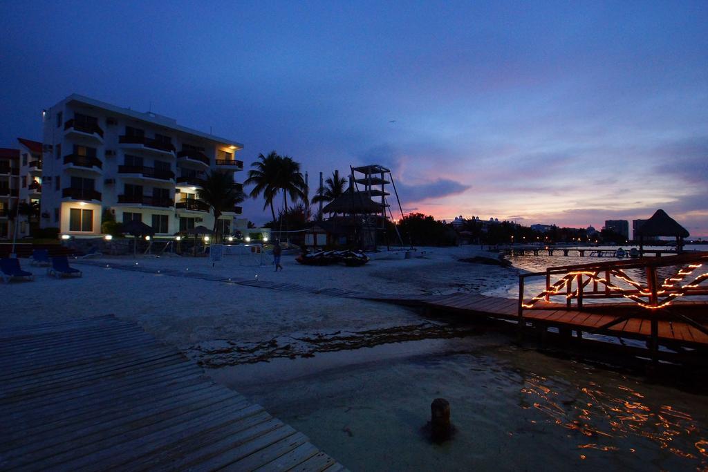Imperial Las Perlas Cancun Exterior photo
